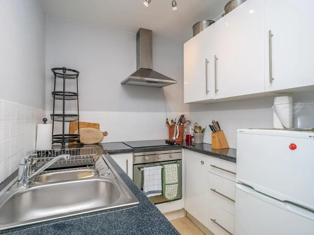 Cosy 1 Bed Flat In Historic Victorian Building United Kingdom
