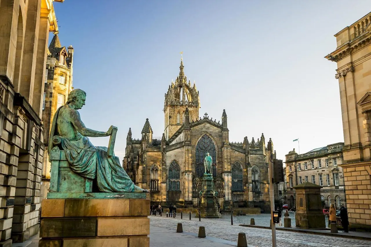 Cosy 1 Bed Flat In Historic Victorian Building 0*, Edinburgh United Kingdom
