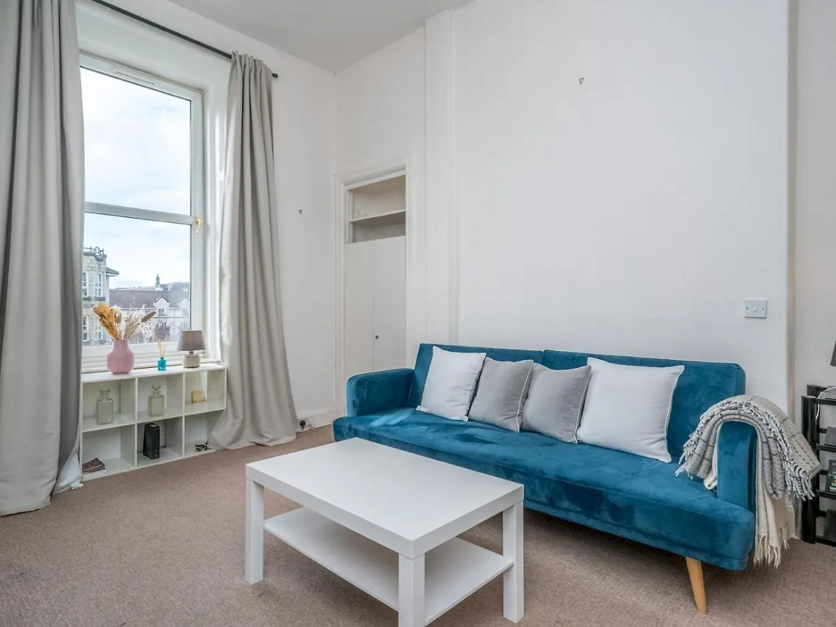 Cosy 1 Bed Flat In Historic Victorian Building