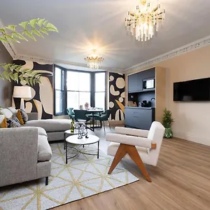  Apart-hotel 30 Castle Street Deluxe