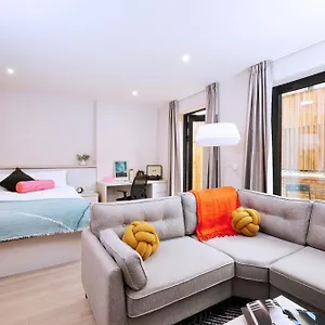 Joivy At Iona Street - Adults Only Apartmán