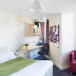 Mcdonald Road Apartamento